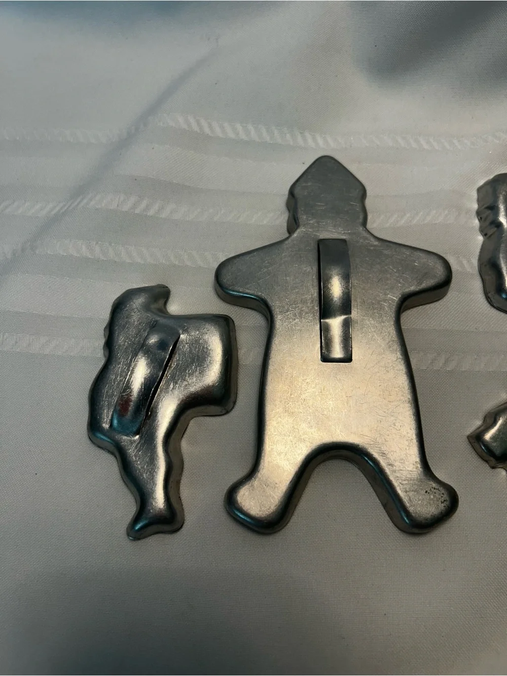 Vintage Set of 4 Cookie Cutters Gingerbread Man Santa Scotty Dog Kitchen Baking